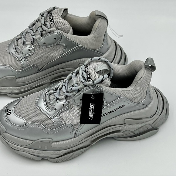 Balenciaga Triple S Men’s Sneakers Silver Metallic size 40 US Mens 7 - Picture 4 of 8